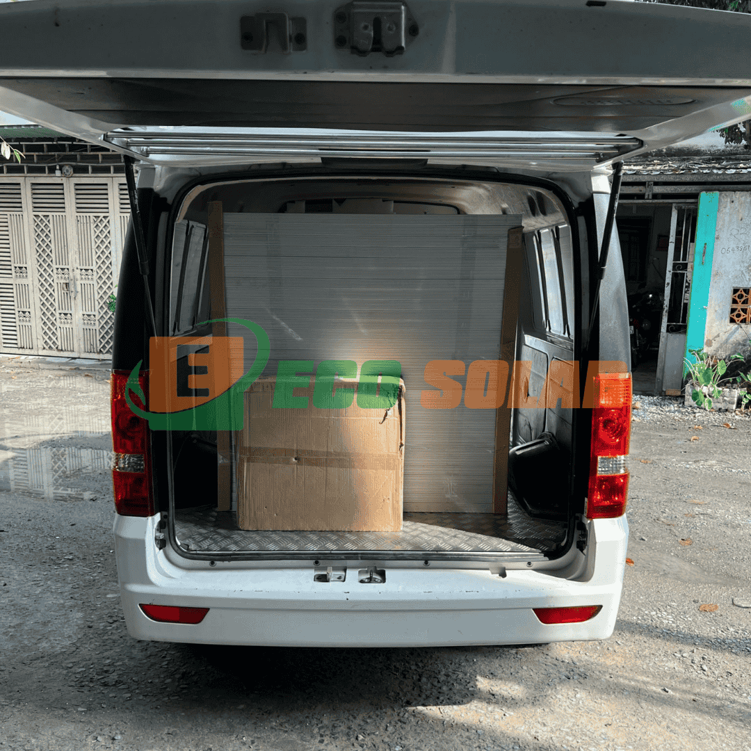 Vận chuyển thiết bị điện năng lượng mặt trời EcoSolar đến công trình